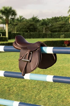 Circuit™ Debut Saddle