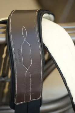 EquiFit® Anatomical Hunter Girth with SheepsWool™ T-Foam Liner